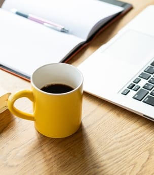 在宅や好きな場所で仕事ができる